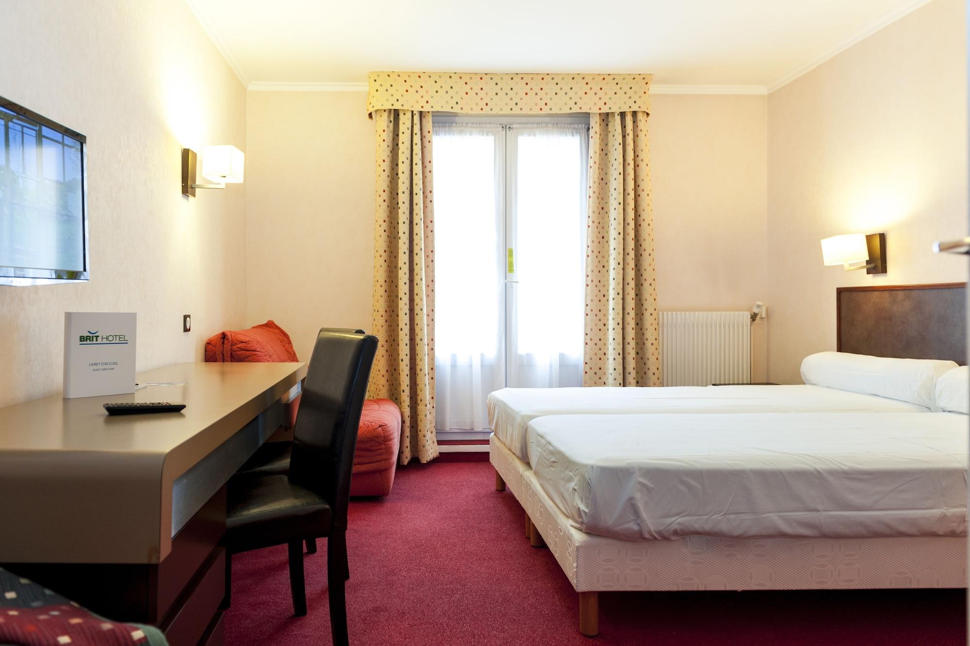 Brit Hotel Cahors - Le France Bagian luar foto
