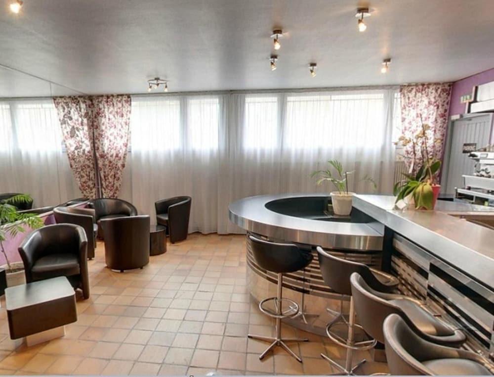 Brit Hotel Cahors - Le France Bagian luar foto
