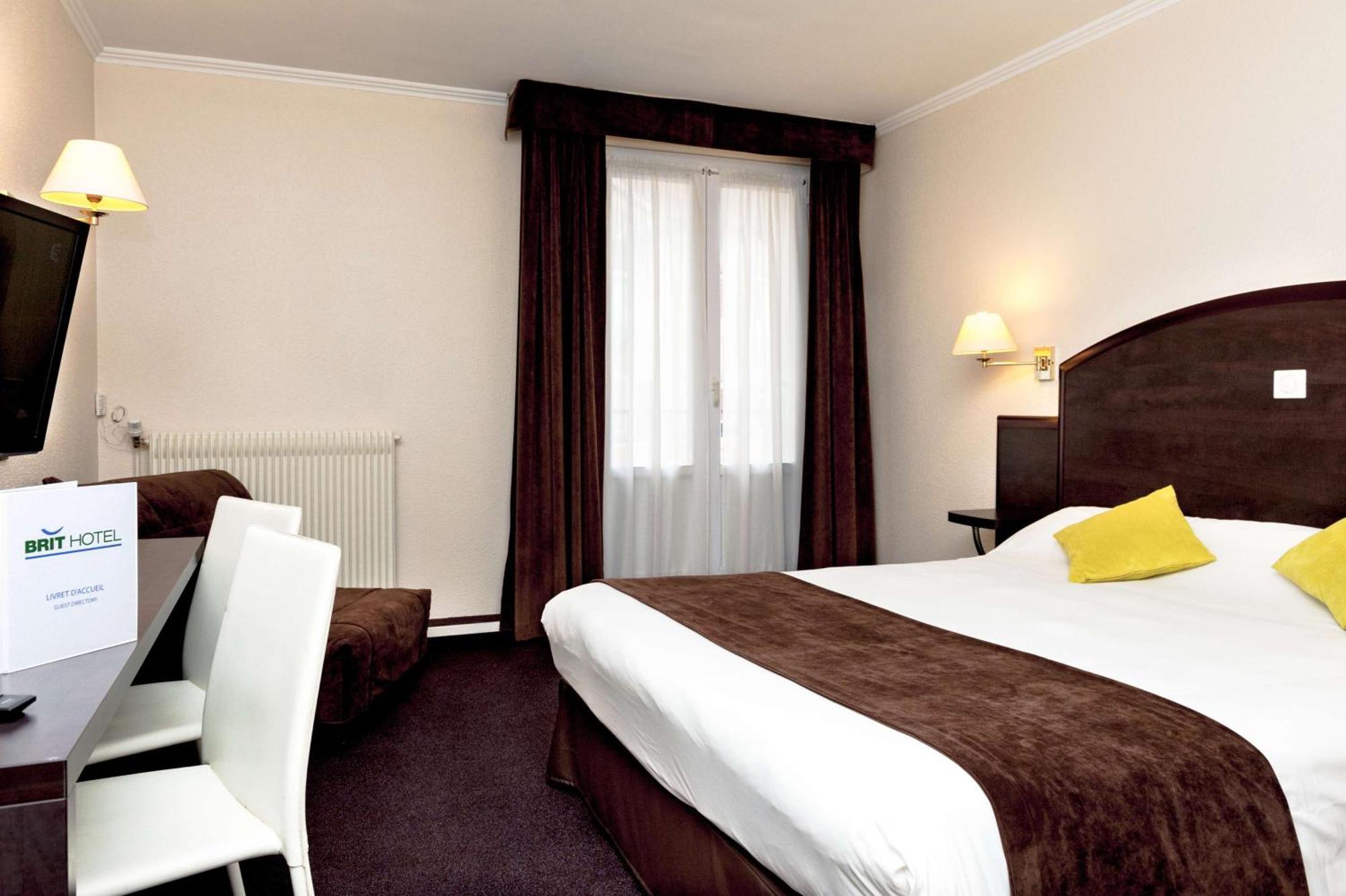 Brit Hotel Cahors - Le France Bagian luar foto