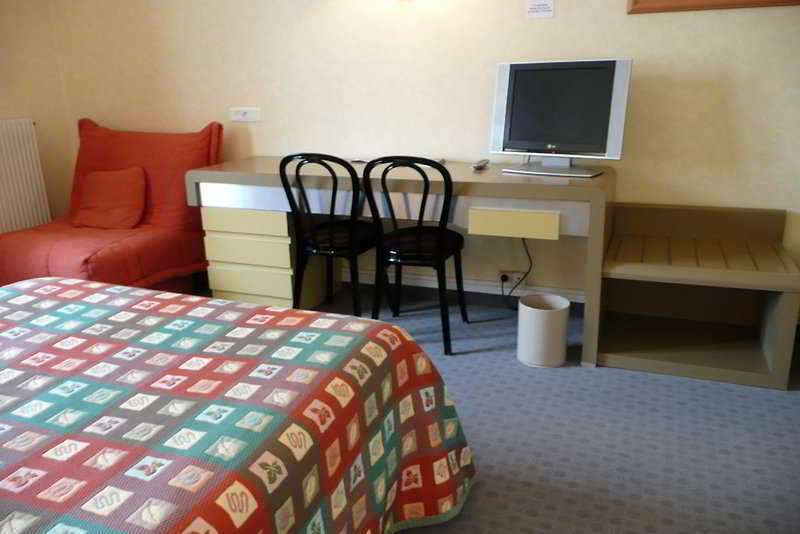 Brit Hotel Cahors - Le France Bagian luar foto