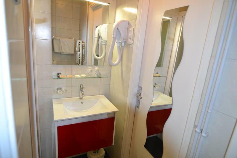 Brit Hotel Cahors - Le France Bagian luar foto